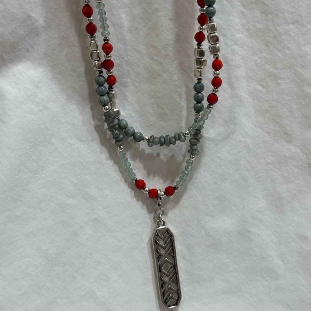 Premier Designs “Fast Forward” Silver and Red Necklace and Bracelet Set - Picture 7 of 7